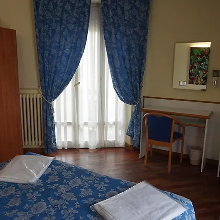 Tritone Hotel